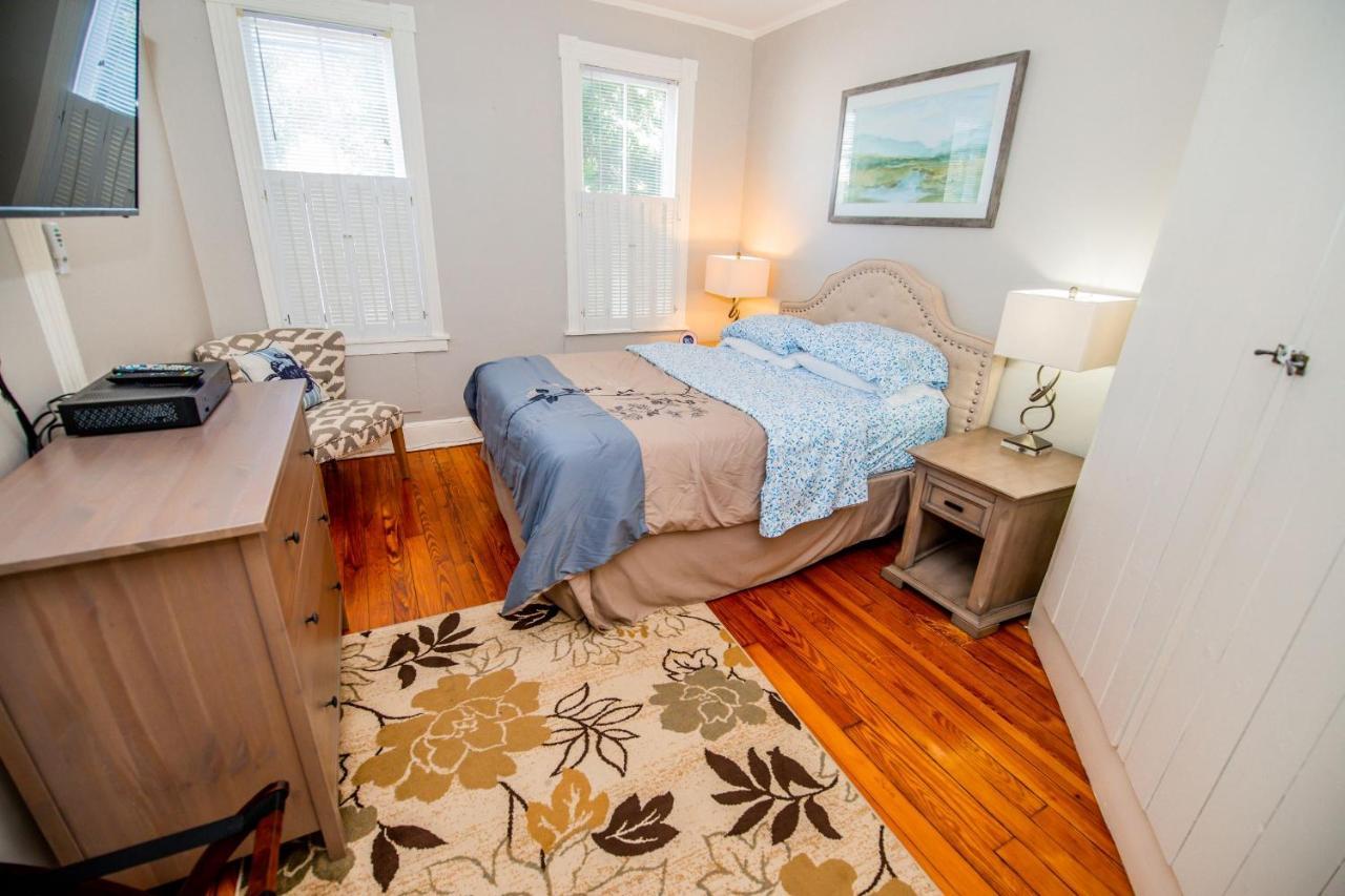 Downtown Annapolis King George 1St Floor Hideaway Apartment Exterior photo